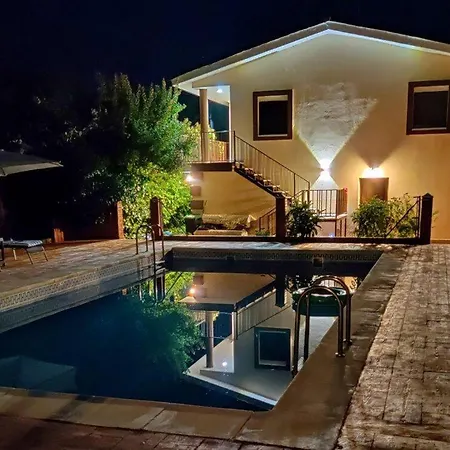 Casa Navajas בית כפרי *