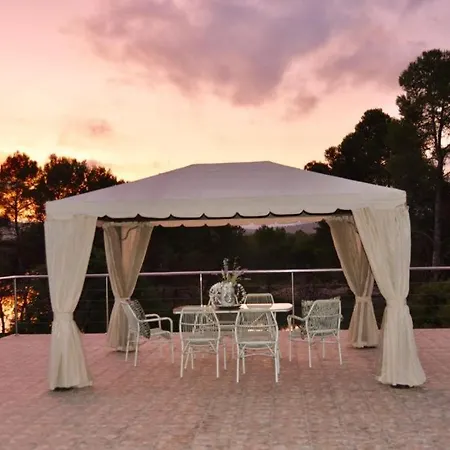 Casa Navajas * חריקה